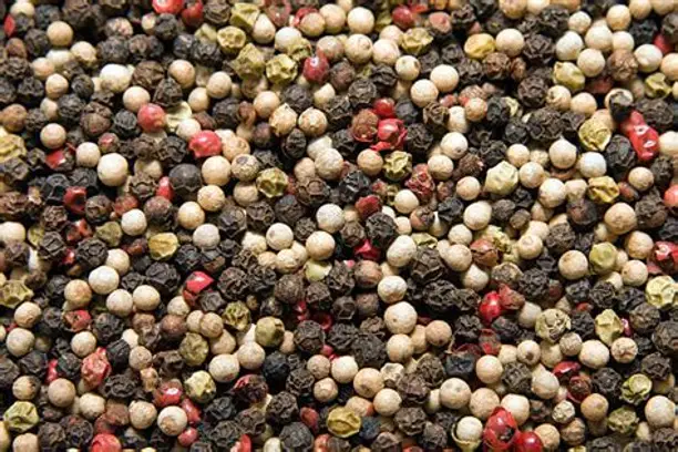 Mixed pepper berries blend