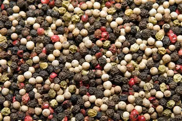 Mixed pepper berries blend