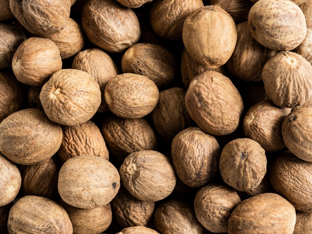 Whole shelled nutmeg seeds